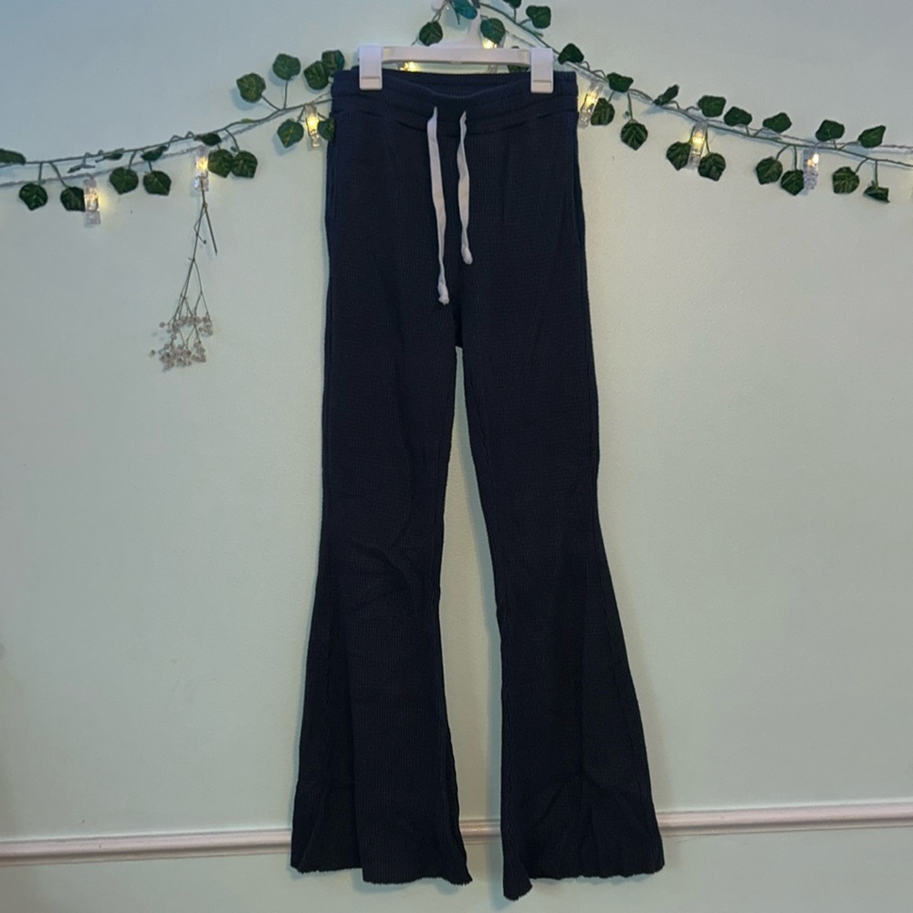 AE Waffle Super High-Waisted Flare Pant